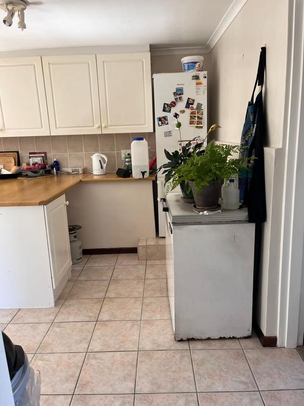 To Let 1 Bedroom Property for Rent in Glen Marine Western Cape